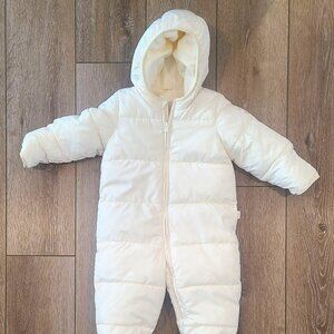 Baby Gap size 12-18 month puffer snowsuit